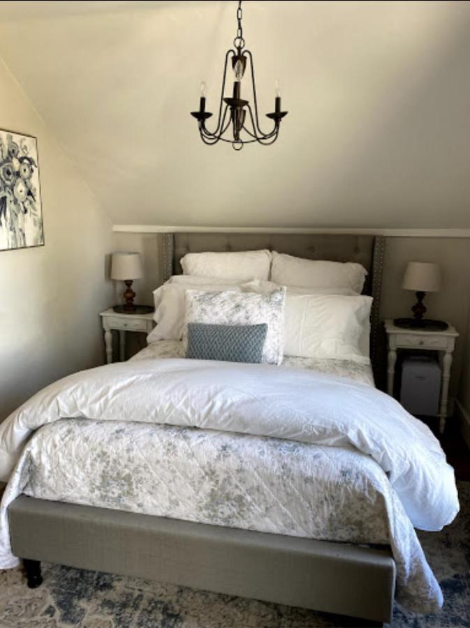 The Farmhouse Inn & Kitchen, 2 Blocks From Downtown Whitefish, Montana Luaran gambar